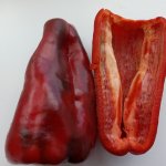 Качественный крупноплодный сорт из Италии — перец Ред носера F1: характеристика и описание